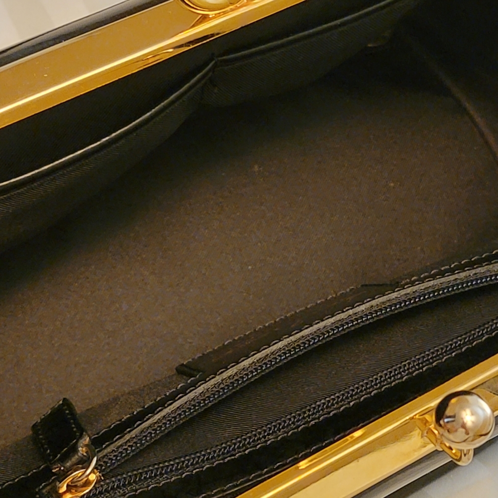 Handbag - Picture 3 of 4